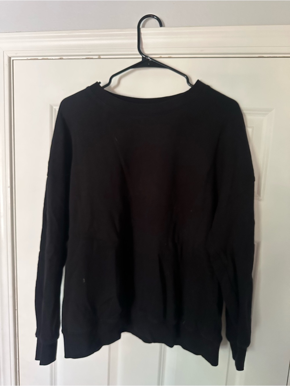 Old Navy Black Crewneck Sweater